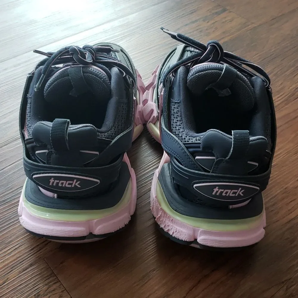 Balenciaga Pink Gray Edgy Feminine Old Money Y2K Fashion Comfy Sneakers Size 6